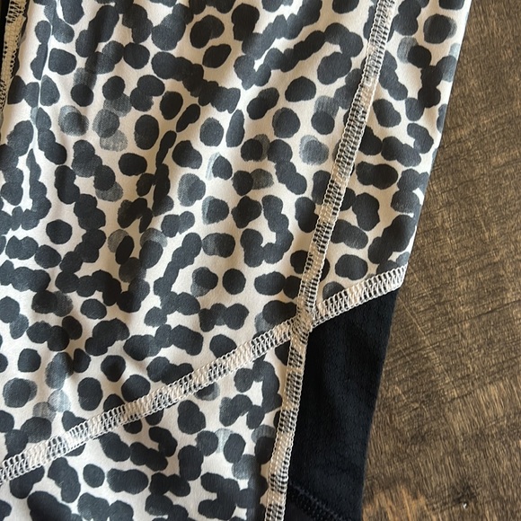 Lululemon Wunder train leggings with pockets - Picture 2 of 4